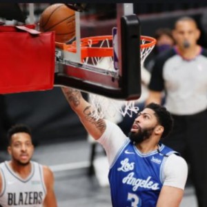 开云品牌-湖人失望之夜亦有收获 浓眉状态回暖令人欣喜