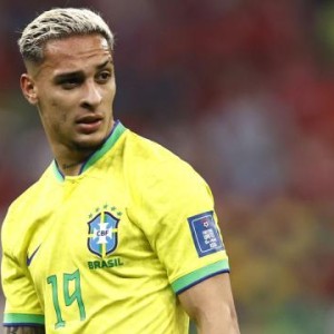 开云中国官网-安东尼：球场空调吹得太猛很多人着凉 我正在恢复